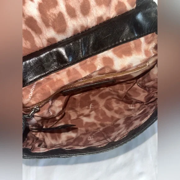 B Makowsky Black Leather Chain Strap Bag - Picture 8 of 9